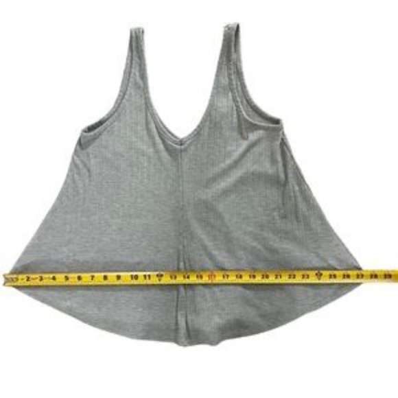Wandering Dreams Gray Tank Top Sleeveless Flowy Sz L - Picture 3 of 5
